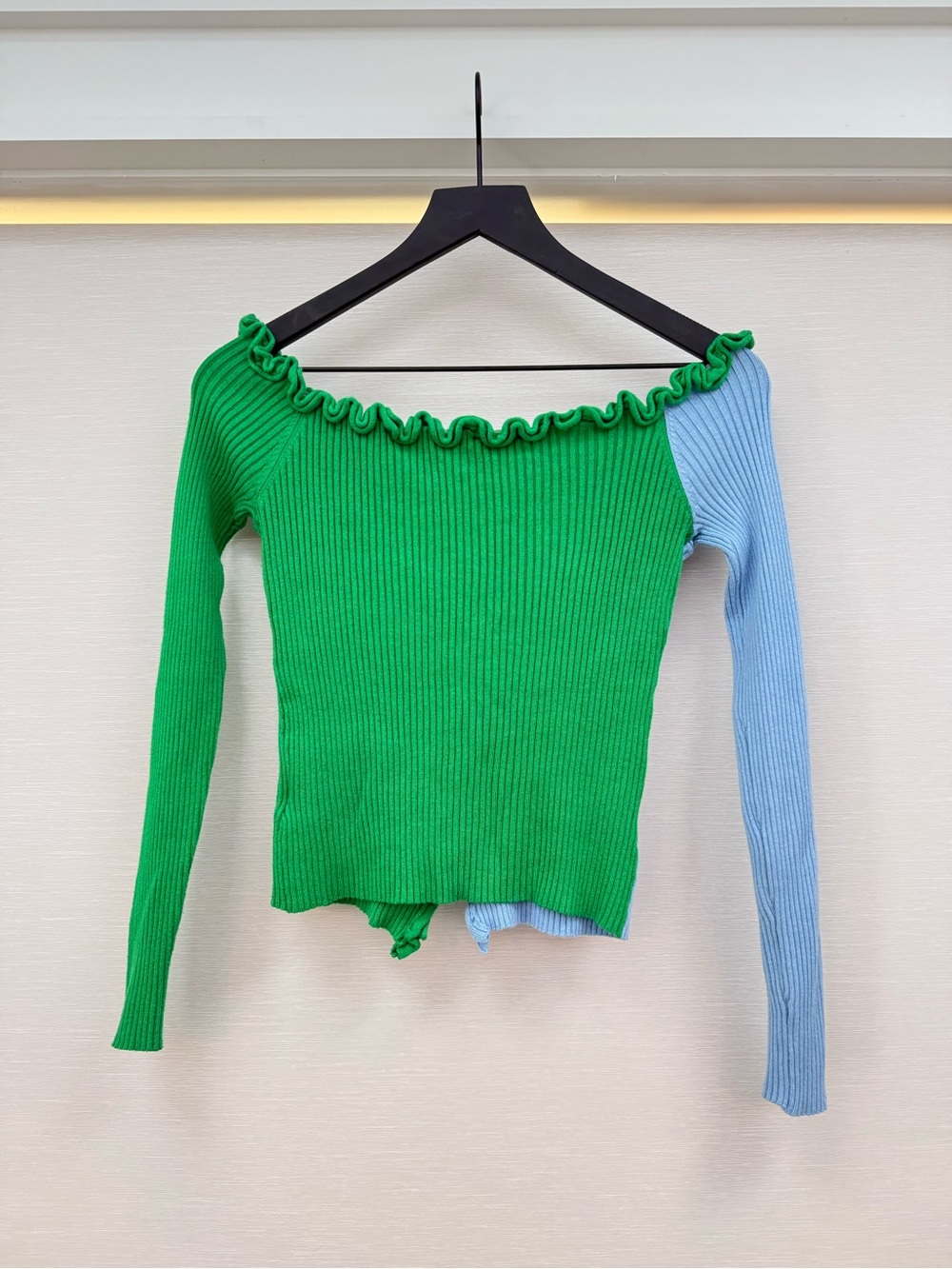 Ruffled Off Shoulder Sweater - Picture 4 of 5